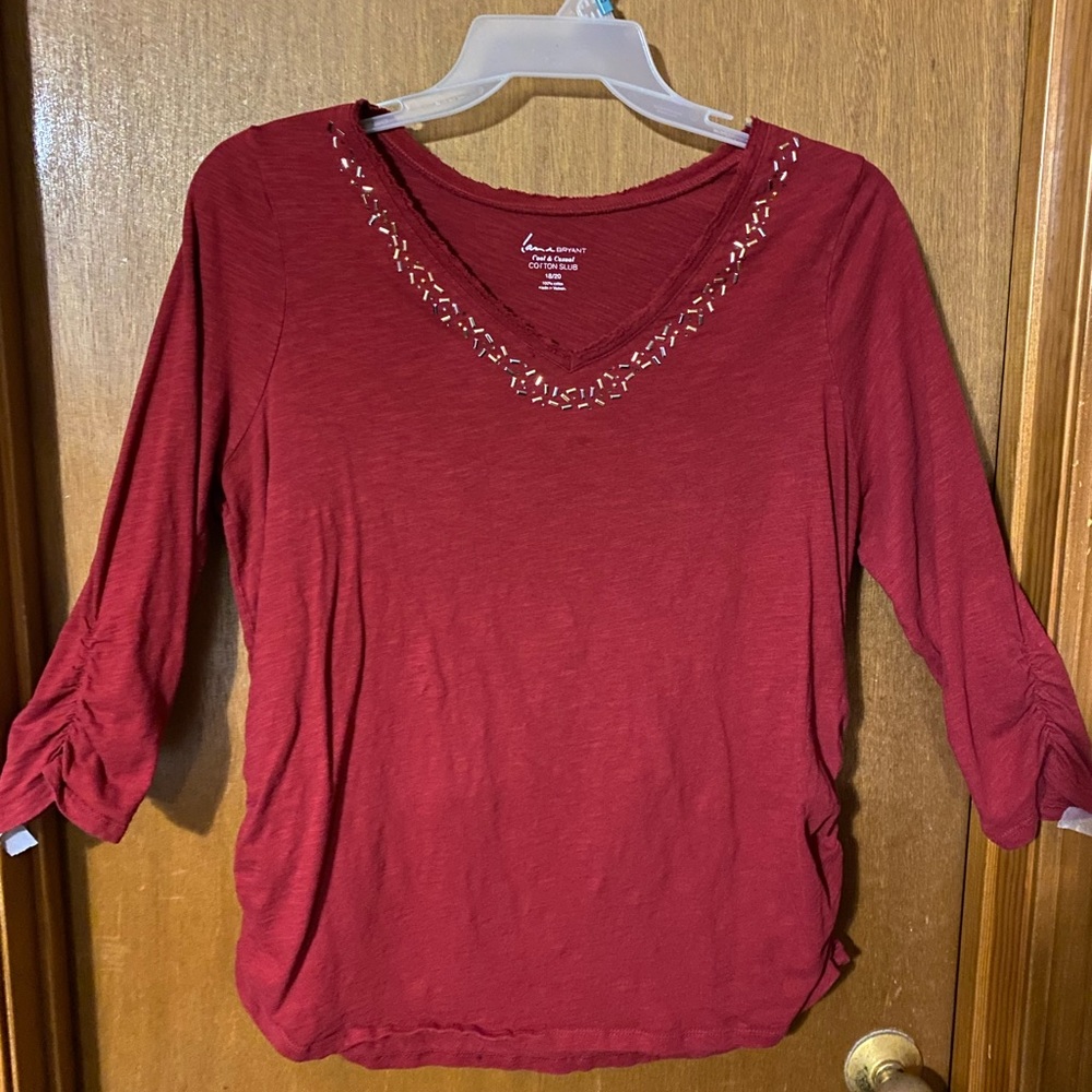 3/4 length sleeved top